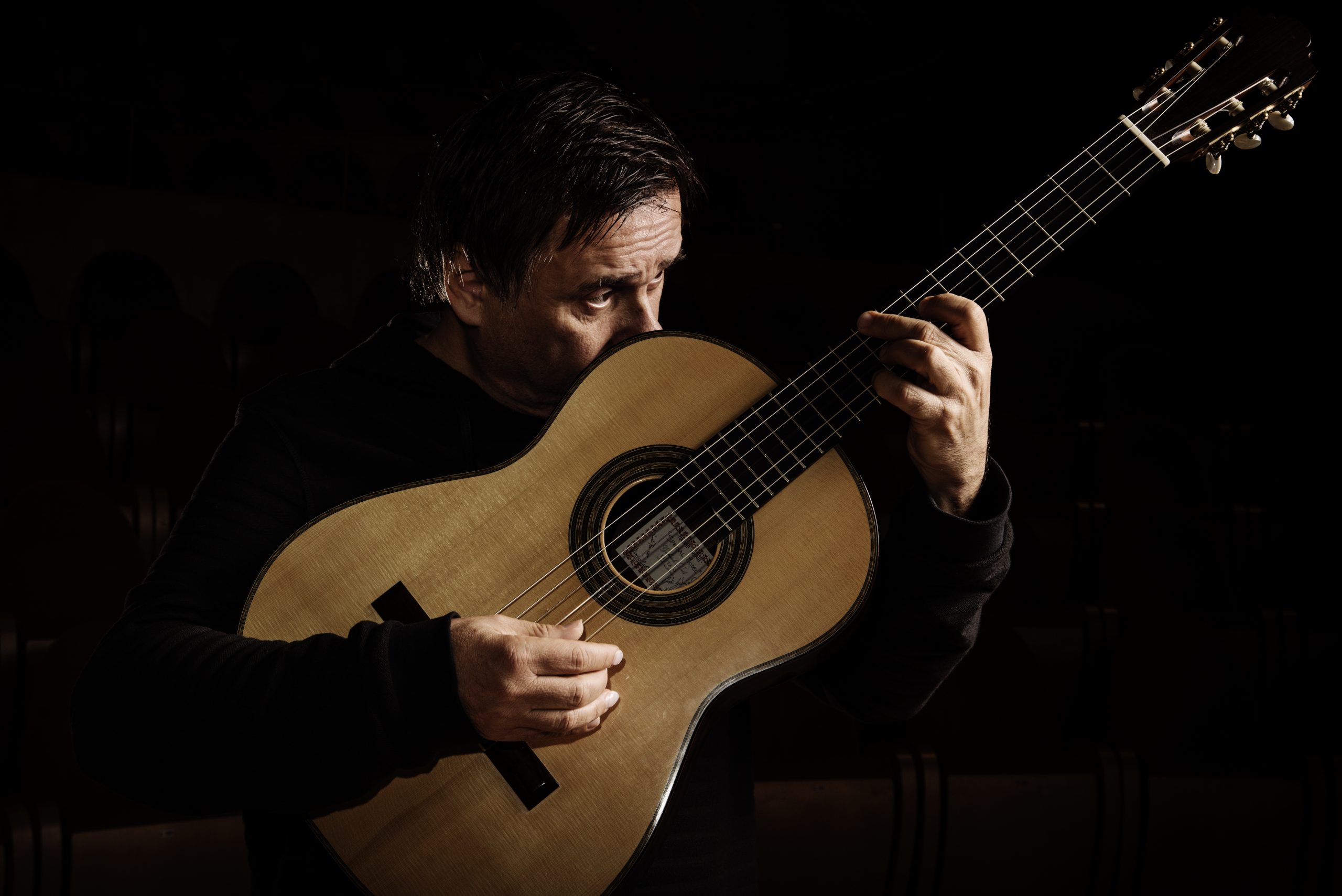 Koncert ”Made in Silence” Edin Karamazov, gitara 7. juli